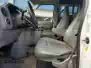 2013 Ford Econoline Cargo Commercial с VIN 1FTNE2EL6DDA51961, выставлен на аукционе Copart как лот 50568095 с пробегом 172 756 миль миль и Чистый • Clean title. История ставок и продаж доступна на DreamBid. Изображение 7.