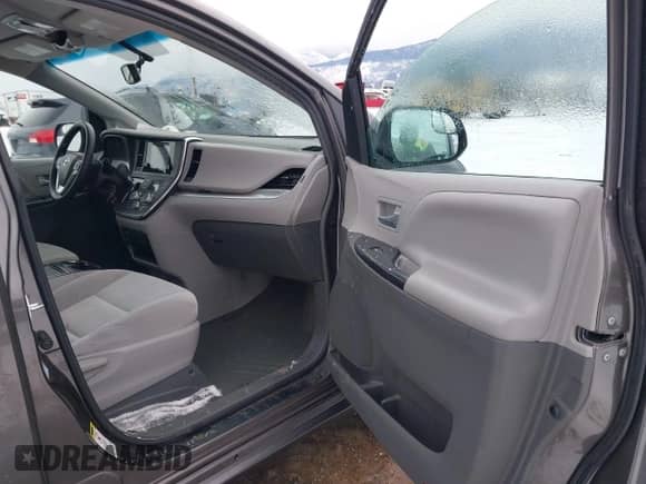 2016 Toyota Sienna LE with VIN 5TDJK3DC6GS142669, listed as a IAAI auction lot 41436771 with 135,715 mi miles and . Bid and sale history available at DreamBid. Image 5.