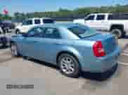 2009 Chrysler 300 Touring с VIN 2C3LA53VX9H565920, выставлен на аукционе IAAI как лот 42303638 с пробегом 153 515 миль миль и . История ставок и продаж доступна на DreamBid. Изображение 3.