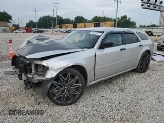 2005 Dodge Magnum SE with VIN 2D4FV48T05H554789, listed as a Copart auction lot 64587625 with Not provided miles and Salvage title. Bid and sale history available at DreamBid. Image 1.