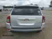 2011 Jeep Compass Latitude z VIN 1J4NT1FB8BD192270, wystawiony jako Copart lot #54953485 z przebiegiem 128 094 mil mil oraz Szkoda całkowita • Salvage title. Historia ofert i sprzedaży dostępna na DreamBid. Obrazek 6.
