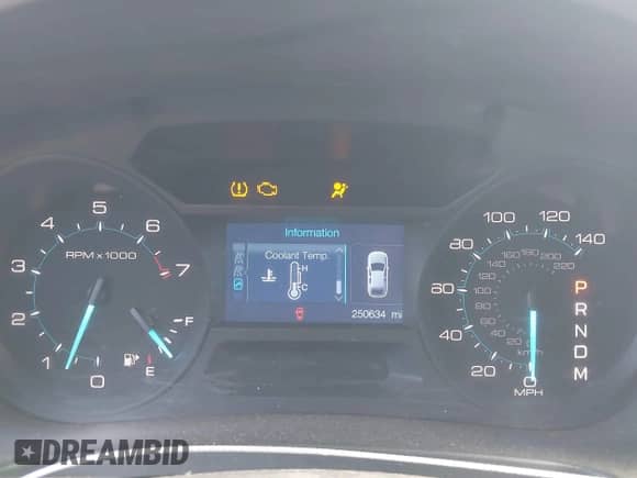 2011 Ford Explorer z VIN 1FMHK8B86BGA22959, wystawiony jako IAAI lot #43472254 z przebiegiem 250 634 mil mil oraz . Historia ofert i sprzedaży dostępna na DreamBid. Obrazek 7.