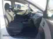 2013 Chevrolet Sonic LT z VIN 1G1JC5SG1D4163184, wystawiony jako IAAI lot #43299118 z przebiegiem 131 205 mil mil oraz . Historia ofert i sprzedaży dostępna na DreamBid. Obrazek 5.