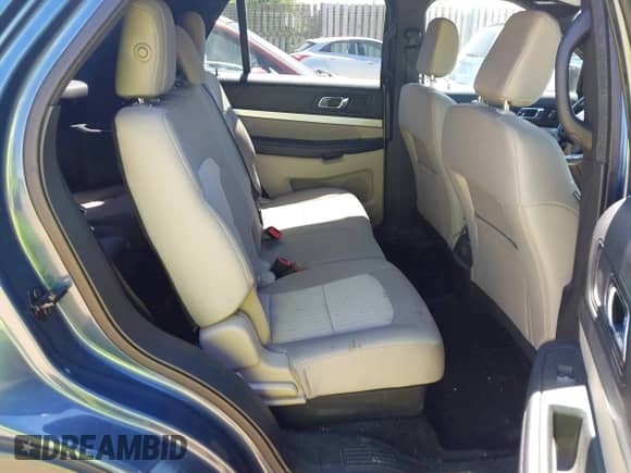 2018 Ford Explorer z VIN 1FM5K7BH6JGB85543, wystawiony jako IAAI lot #42305090 z przebiegiem 75 662 mil mil oraz . Historia ofert i sprzedaży dostępna na DreamBid. Obrazek 8.