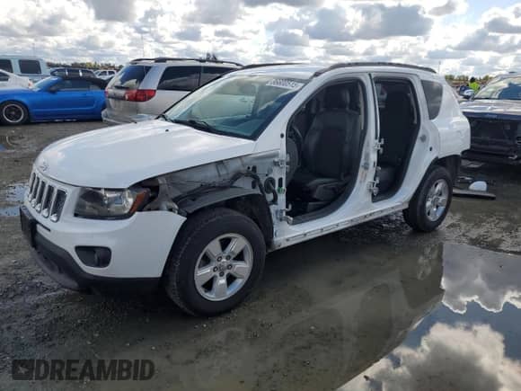2016 Jeep Compass Latitude с VIN 1C4NJCEB1GD542922, выставлен на аукционе Copart как лот 86600515 с пробегом 205 373 миль миль и Списание • Salvage title. История ставок и продаж доступна на DreamBid. Изображение 1.