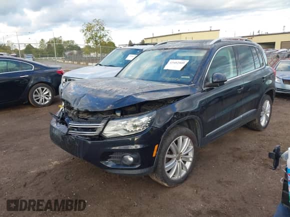 2016 Volkswagen Tiguan SEL с VIN WVGBV7AX6GW505249, выставлен на аукционе IAAI как лот 43402800 с пробегом 120 697 миль миль и . История ставок и продаж доступна на DreamBid. Изображение 2.