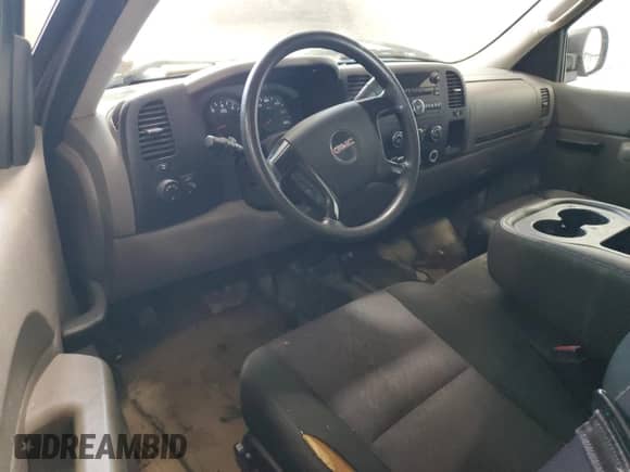 2013 GMC Sierra 1500 Work Truck z VIN 1GTN2TEX4DZ247613, wystawiony jako Copart lot #62377025 z przebiegiem Nie podano mil oraz Szkoda całkowita • Salvage title. Historia ofert i sprzedaży dostępna na DreamBid. Obrazek 8.