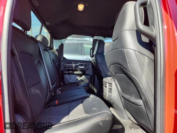 2021 Ram 1500 Rebel z VIN 1C6SRFET5MN627264, wystawiony jako Copart lot #86267315 z przebiegiem 56 225 mil mil oraz Szkoda całkowita • Salvage title. Historia ofert i sprzedaży dostępna na DreamBid. Obrazek 10.