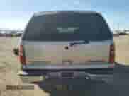 2001 Chevrolet Suburban LS z VIN 3GNEC16T81G219443, wystawiony jako Copart lot #77371104 z przebiegiem 162 801 mil mil oraz Czysty tytuł • Clean title. Historia ofert i sprzedaży dostępna na DreamBid. Obrazek 6.