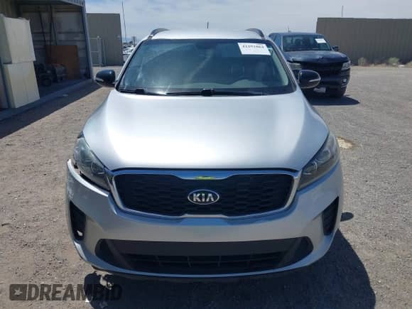 2019 Kia Sorento LX with VIN 5XYPG4A51KG596857, listed as a IAAI auction lot 42292864 with 117,189 mi miles and . Bid and sale history available at DreamBid. Image 12.