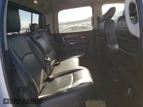 2015 Ram 1500 Laramie z VIN 1C6RR7NT4FS631718, wystawiony jako Copart lot #68492844 z przebiegiem 147 034 mil mil oraz Czysty tytuł • Clean title. Historia ofert i sprzedaży dostępna na DreamBid. Obrazek 10.