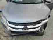 2023 Mitsubishi Outlander ES z VIN JA4ARUAU4PU014368, wystawiony jako Copart lot #80886605 z przebiegiem 28 594 mil mil oraz Szkoda całkowita • Salvage title. Historia ofert i sprzedaży dostępna na DreamBid. Obrazek 12.