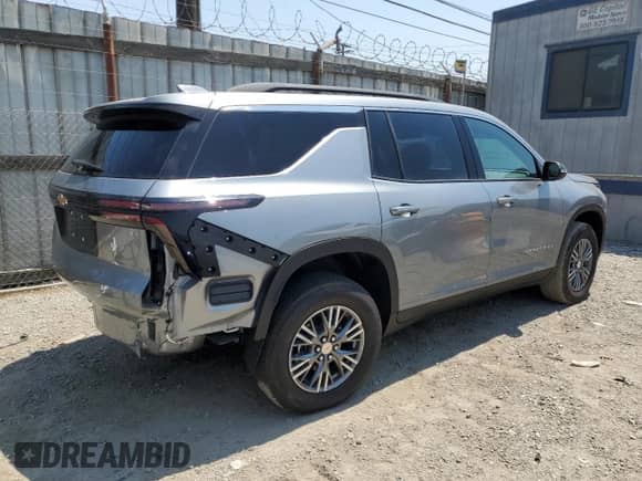 2025 Chevrolet Traverse FWD LT с VIN 1GNERGRS3SJ254783, выставлен на аукционе Copart как лот 68528945 с пробегом 3 168 миль миль и Списание • Salvage title. История ставок и продаж доступна на DreamBid. Изображение 3.