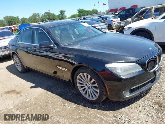 2012 BMW 7 Series 750i with VIN WBAKA8C50CCY37892, listed as a IAAI auction lot 42080313 with 148,058 mi miles and . Bid and sale history available at DreamBid. Image 1.