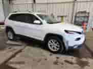 2014 Jeep Cherokee Latitude с VIN 1C4PJMCB3EW107158, выставлен на аукционе Copart как лот 80497715 с пробегом 159 690 миль миль и Чистый • Clean title. История ставок и продаж доступна на DreamBid. Изображение 4.