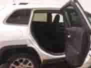 2016 Jeep Cherokee Latitude с VIN 1C4PJMCS5GW271708, выставлен на аукционе IAAI как лот 43360428 с пробегом 61 986 миль миль и . История ставок и продаж доступна на DreamBid. Изображение 8.