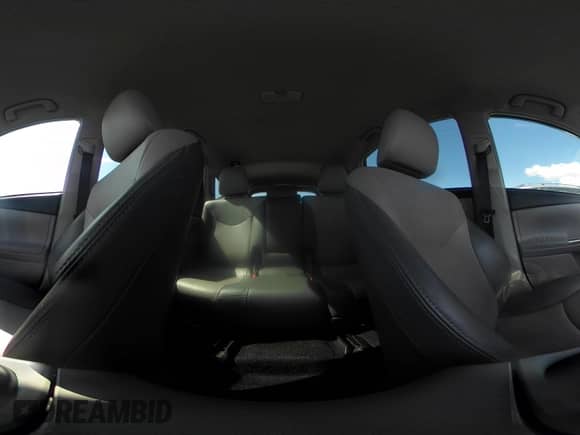 2015 Toyota Prius Two z VIN JTDZN3EU9FJ020434, wystawiony jako IAAI lot #42443244 z przebiegiem 232 523 mil mil oraz . Historia ofert i sprzedaży dostępna na DreamBid. Obrazek 18.