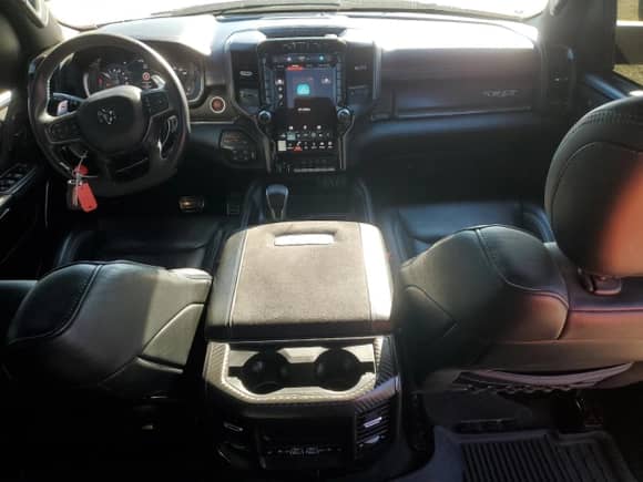 2023 Ram 1500 TRX z VIN 1C6SRFU97PN660101, wystawiony jako Copart lot #81612095 z przebiegiem 47 174 mil mil oraz Szkoda całkowita • Salvage title. Historia ofert i sprzedaży dostępna na DreamBid. Obrazek 8.