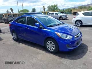 2013 Hyundai Accent GLS z VIN KMHCT4AE9DU303939, wystawiony jako IAAI lot #42500141 z przebiegiem 39 937 mil mil oraz . Historia ofert i sprzedaży dostępna na DreamBid. Obrazek 1.