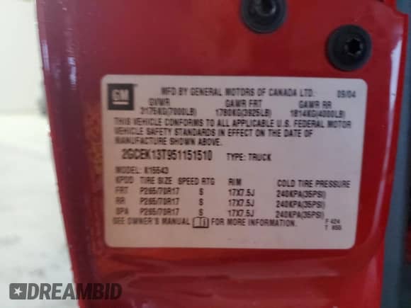 2005 Chevrolet Silverado 1500 Z71 with VIN 2GCEK13T951151510, listed as a Copart auction lot 85176635 with 246,112 mi miles and Salvage title. Bid and sale history available at DreamBid. Image 12.