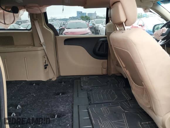 2013 Dodge Grand Caravan Crew with VIN 2C4RDGDG3DR747129, listed as a Copart auction lot 57477505 with 252,939 mi miles and Salvage title. Bid and sale history available at DreamBid. Image 11.