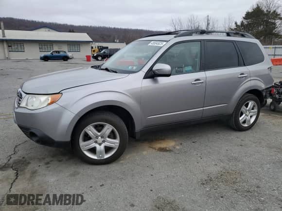 2009 Subaru Forester X with VIN JF2SH63629G721799, listed as a Copart auction lot 48504925 with 129,880 mi miles and Salvage title. Bid and sale history available at DreamBid. Image 1.