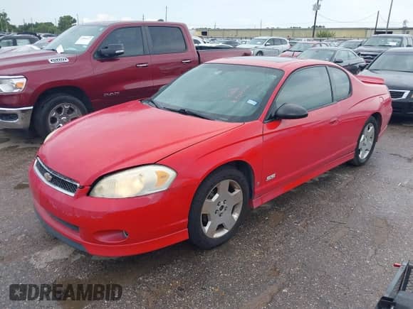 2006 Chevrolet Monte Carlo SS with VIN 2G1WL15C569334493, listed as a IAAI auction lot 43005712 with 174,226 mi miles and . Bid and sale history available at DreamBid. Image 2.