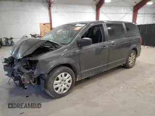 2019 Dodge Grand Caravan SE z VIN 2C4RDGBGXKR713592, wystawiony jako Copart lot #53019455 z przebiegiem 59 783 mil mil oraz Nie do naprawy • Non repairable. Historia ofert i sprzedaży dostępna na DreamBid. Obrazek 1.