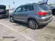2013 Volkswagen Tiguan SE z VIN WVGAV3AXXDW606925, wystawiony jako Copart lot #64238585 z przebiegiem 131 779 mil mil oraz Szkoda całkowita • Salvage title. Historia ofert i sprzedaży dostępna na DreamBid. Obrazek 2.