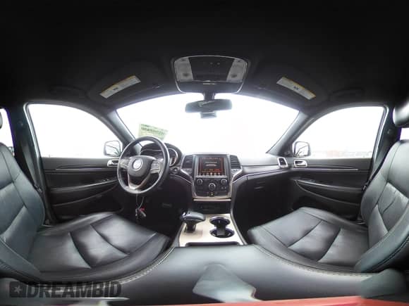 2014 Jeep Grand Cherokee Limited с VIN 1C4RJEBM5EC574519, выставлен на аукционе IAAI как лот 42200304 с пробегом 99 302 миль миль и . История ставок и продаж доступна на DreamBid. Изображение 18.