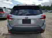 2024 Subaru Forester Premium z VIN JF2SKADC6RH433500, wystawiony jako Copart lot #70951835 z przebiegiem 5 635 mil mil oraz Szkoda całkowita • Salvage title. Historia ofert i sprzedaży dostępna na DreamBid. Obrazek 6.