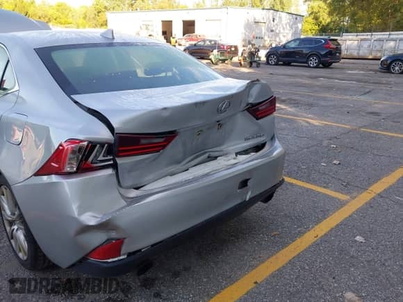 2014 Lexus IS 250 с VIN JTHBF1D2XE5040930, выставлен на аукционе IAAI как лот 43293737 с пробегом 116 389 миль миль и . История ставок и продаж доступна на DreamBid. Изображение 6.