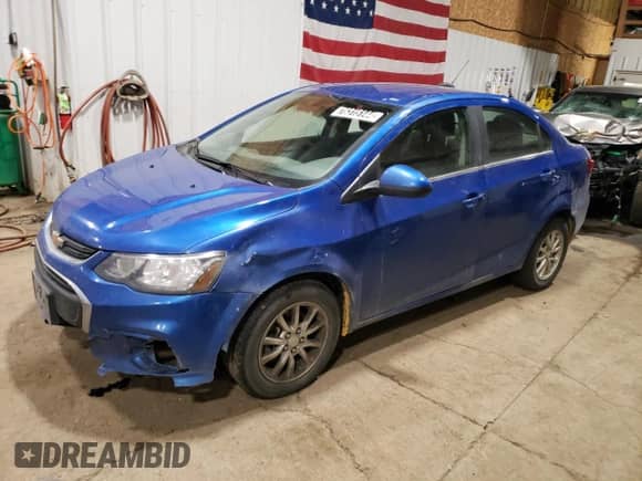 2020 Chevrolet Sonic LT with VIN 1G1JD5SB9L4142311, listed as a Copart auction lot 76315144 with 84,239 mi miles and Clean title. Bid and sale history available at DreamBid. Image 1.
