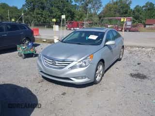 2011 Hyundai Sonata Limited z VIN 5NPEC4AC5BH155341, wystawiony jako IAAI lot #43353512 z przebiegiem 235 457 mil mil oraz . Historia ofert i sprzedaży dostępna na DreamBid. Obrazek 6.