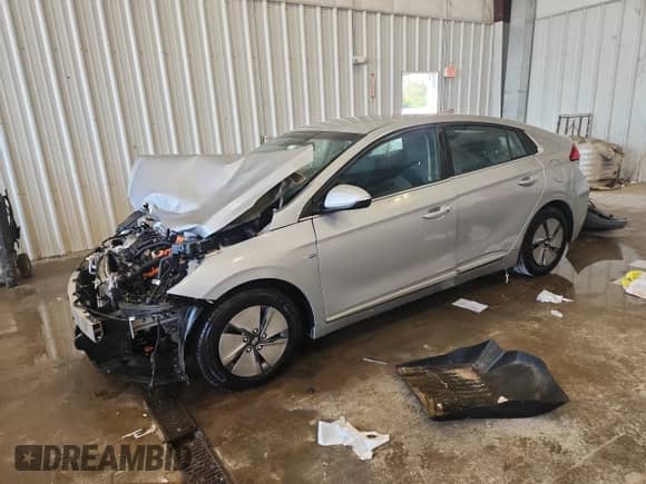 2020 Hyundai Ioniq SE z VIN KMHC75LC7LU195809, wystawiony jako Copart lot #81195365 z przebiegiem 62 847 mil mil oraz Nie do naprawy • Non repairable. Historia ofert i sprzedaży dostępna na DreamBid. Obrazek 1.