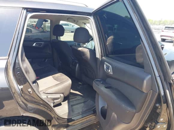 2017 Nissan Pathfinder SV with VIN 5N1DR2MN6HC662101, listed as a IAAI auction lot 42558887 with 189,313 mi miles and . Bid and sale history available at DreamBid. Image 8.