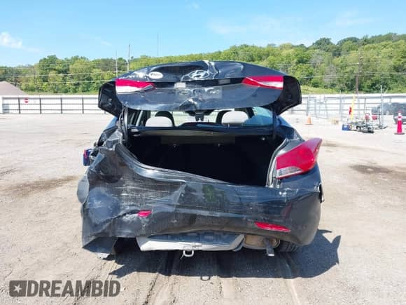 2012 Hyundai Elantra GLS with VIN 5NPDH4AE5CH079314, listed as a IAAI auction lot 43109834 with 106,112 mi miles and . Bid and sale history available at DreamBid. Image 16.