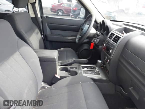 2011 Dodge Nitro SE with VIN 1D4PU2GK0BW541350, listed as a IAAI auction lot 41653467 with 207,940 mi miles and . Bid and sale history available at DreamBid. Image 5.
