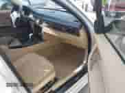 2008 BMW 3 Series 335i z VIN WBAVB77588NM05786, wystawiony jako IAAI lot #43430394 z przebiegiem 128 746 mil mil oraz . Historia ofert i sprzedaży dostępna na DreamBid. Obrazek 5.