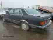 1984 Mercedes-Benz 500 с VIN WDBCA37A8EA078956, выставлен на аукционе Copart как лот 61641665 с пробегом 151 193 миль миль и Списание • Salvage title. История ставок и продаж доступна на DreamBid. Изображение 2.