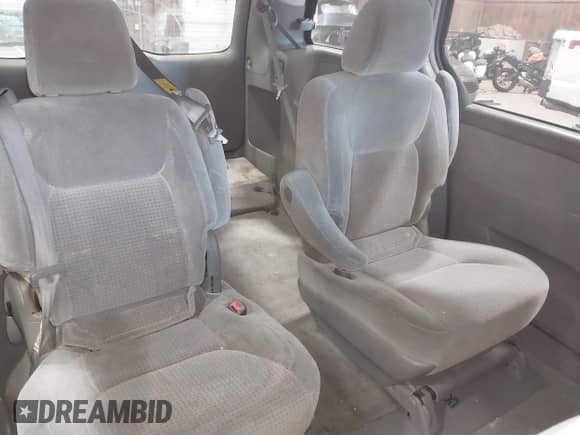 2009 Toyota Sienna CE с VIN 5TDZK23C39S242858, выставлен на аукционе IAAI как лот 43370463 с пробегом 191 572 миль миль и . История ставок и продаж доступна на DreamBid. Изображение 8.