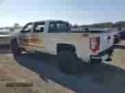 2015 Chevrolet Silverado 2500HD LT z VIN 1GC1KVE84FF637635, wystawiony jako Copart lot #80398025 z przebiegiem Nie podano mil oraz Szkoda całkowita • Salvage title. Historia ofert i sprzedaży dostępna na DreamBid. Obrazek 2.