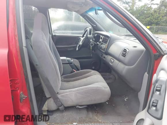 2000 Dodge Dakota с VIN 1B7GG2AX3YS662091, выставлен на аукционе IAAI как лот 43312181 с пробегом 143 617 миль миль и . История ставок и продаж доступна на DreamBid. Изображение 5.