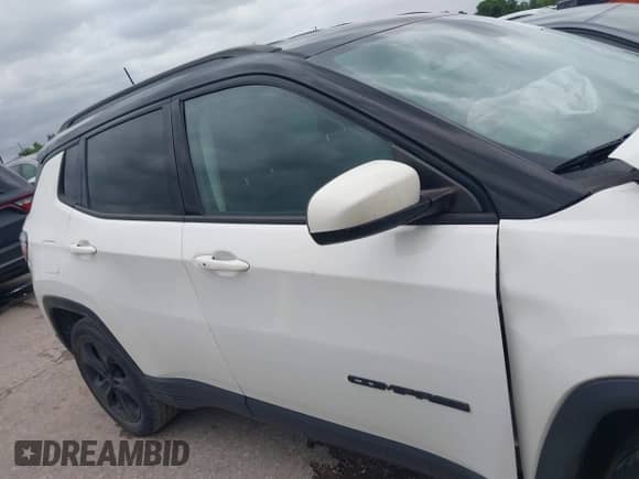 2019 Jeep Compass Altitude z VIN 3C4NJCBB5KT615720, wystawiony jako IAAI lot #42148757 z przebiegiem 205 016 mil mil oraz . Historia ofert i sprzedaży dostępna na DreamBid. Obrazek 13.