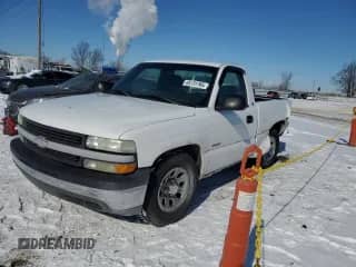 2002 Chevrolet Silverado 1500 с VIN 1GCEC14ZX2Z321070, выставлен на аукционе Copart как лот 45131765 с пробегом 86 616 миль миль и Списание • Salvage title. История ставок и продаж доступна на DreamBid. Изображение 1.