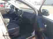 2013 Hyundai Tucson GL z VIN KM8JT3ABXDU705329, wystawiony jako IAAI lot #42685394 z przebiegiem 243 571 mil mil oraz . Historia ofert i sprzedaży dostępna na DreamBid. Obrazek 5.