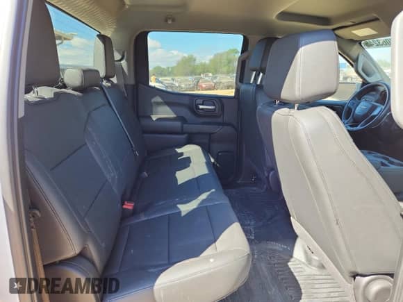 2024 Chevrolet Silverado 1500 Work Truck с VIN 1GCUDAED1RZ329015, выставлен на аукционе Copart как лот 84063245 с пробегом Не указан миль и Списание • Salvage title. История ставок и продаж доступна на DreamBid. Изображение 10.