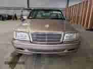 2000 Mercedes-Benz C 230/260/280/320 z VIN WDBHA29G9YA806709, wystawiony jako Copart lot #64520855 z przebiegiem 78 480 mil mil oraz Czysty tytuł • Clean title. Historia ofert i sprzedaży dostępna na DreamBid. Obrazek 5.