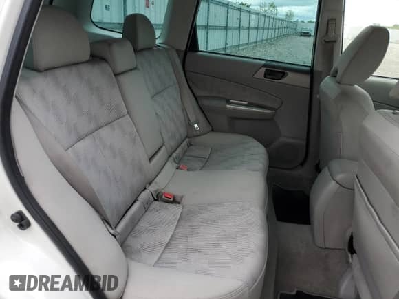 2010 Subaru Forester X z VIN JF2SH6AC8AG747059, wystawiony jako Copart lot #55930825 z przebiegiem 166 791 mil mil oraz Szkoda całkowita • Salvage title. Historia ofert i sprzedaży dostępna na DreamBid. Obrazek 11.