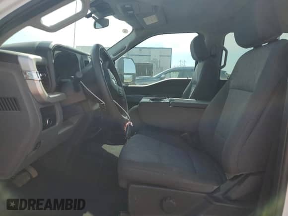 2024 Ford F-250 XL z VIN 1FT8W2BN6REC82926, wystawiony jako Copart lot #68465065 z przebiegiem 50 232 mil mil oraz Szkoda całkowita • Salvage title. Historia ofert i sprzedaży dostępna na DreamBid. Obrazek 7.